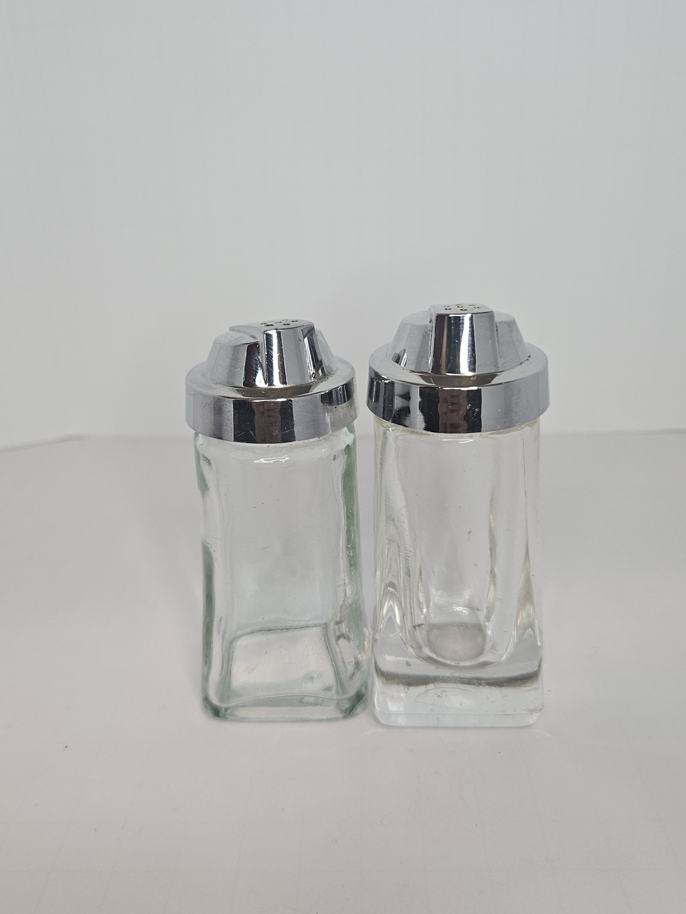 Vintage Salt & Pepper Shaker FEDERAL HOUSEWARES Glass With Silver Top